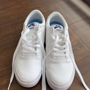 Nike - SB Charge - women’s size 7